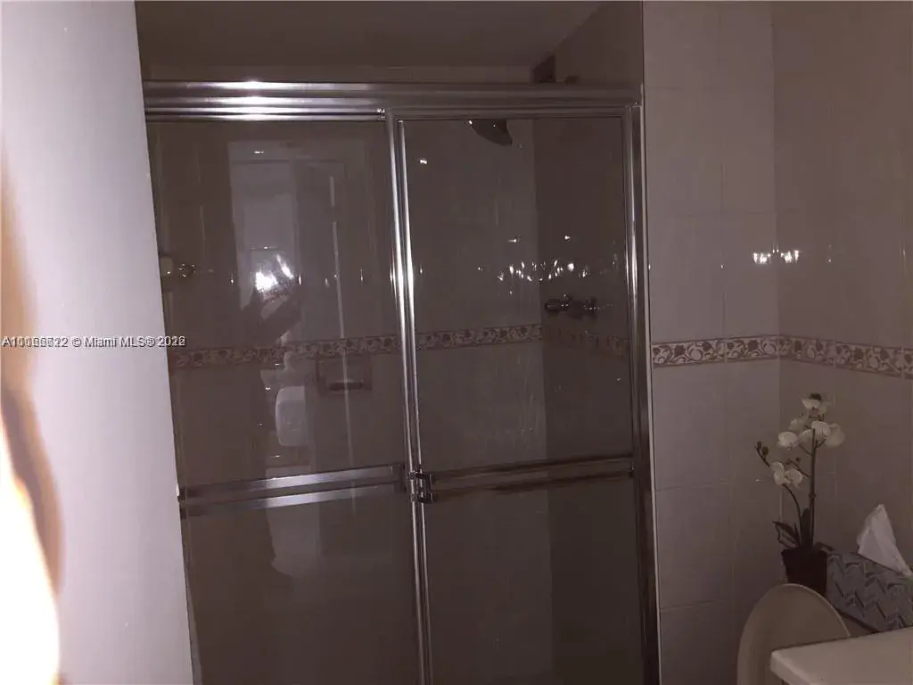 18041 Biscayne Blvd # 702, Aventura FL 33160