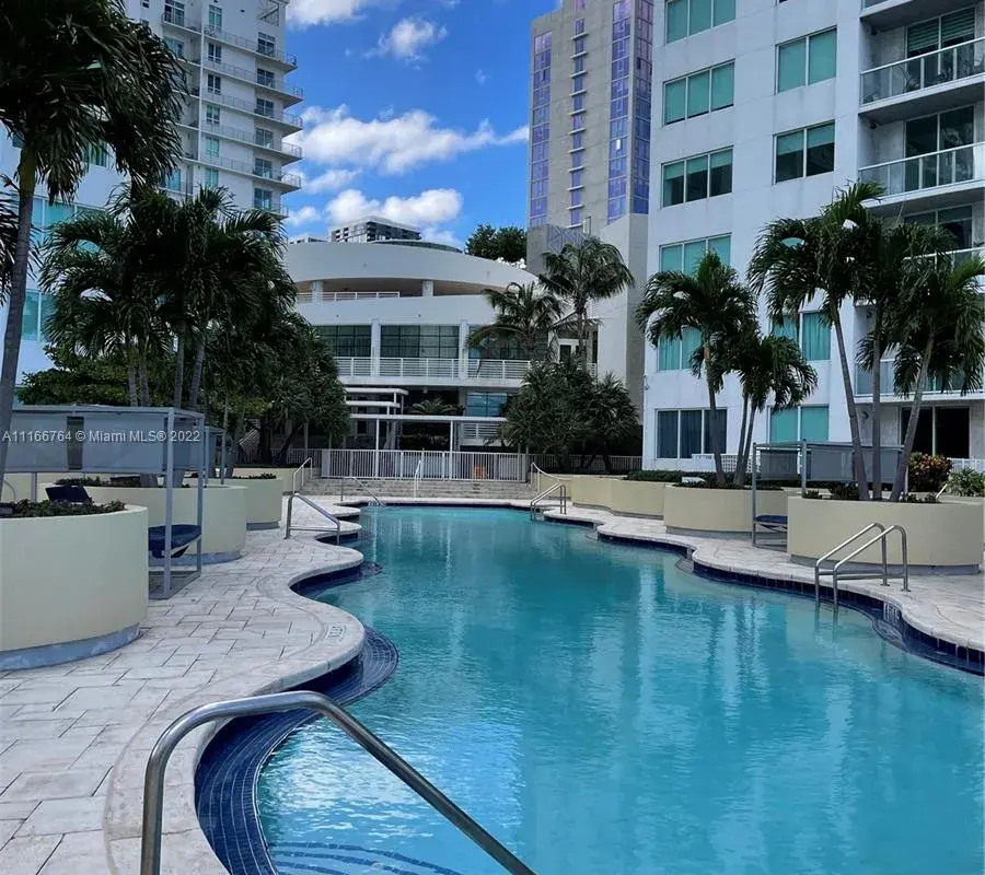 253 NE 2nd St # 2304, Miami FL 33132