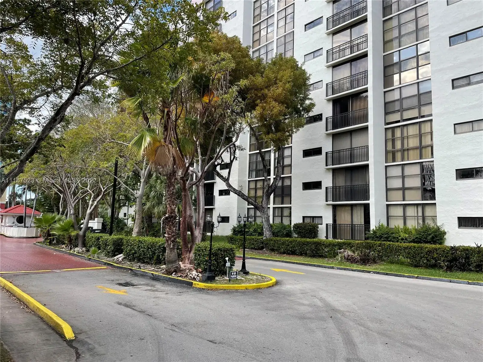 17021 N Bay Rd # 318, Sunny Isles Beach FL 33160 photo 3