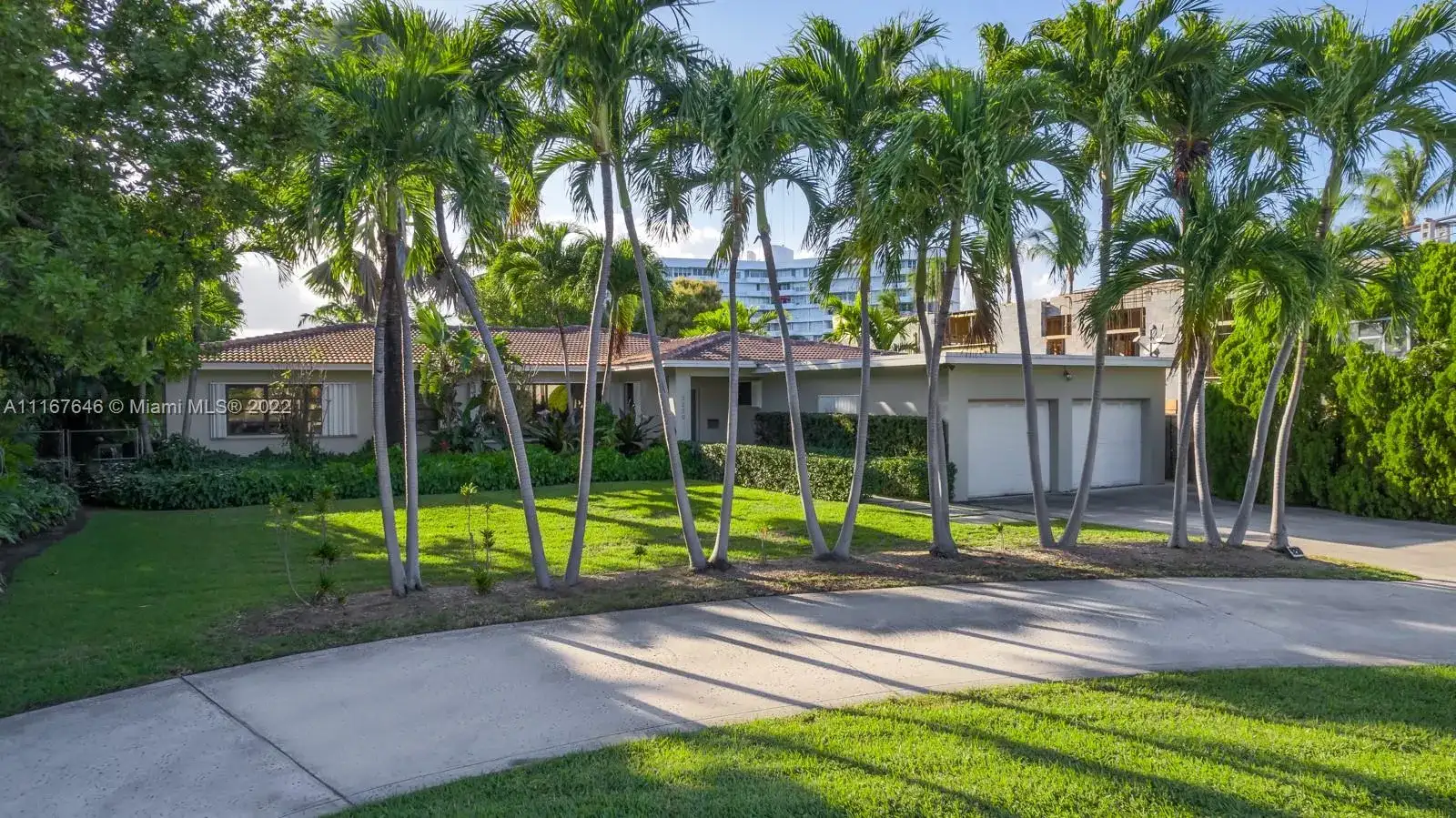 9250 Bay Dr, Surfside FL 33154 photo 4