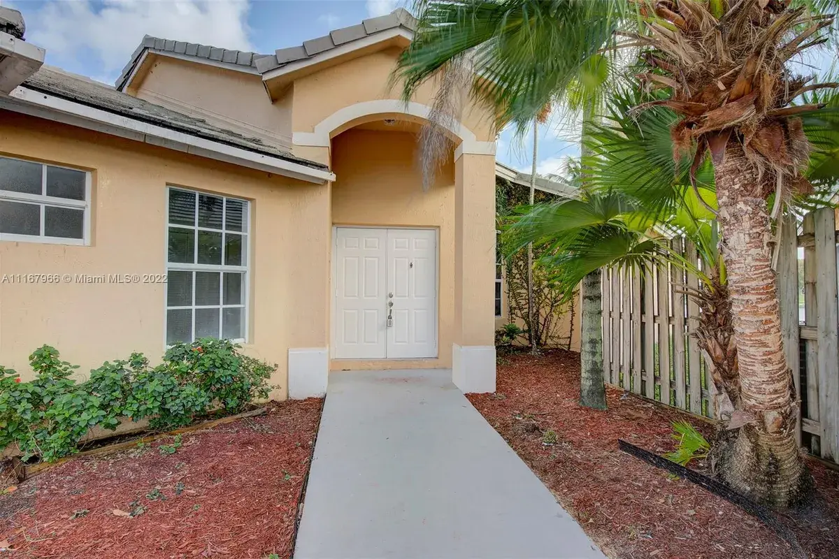 14520 SW 123rd Pl, Miami FL 33186