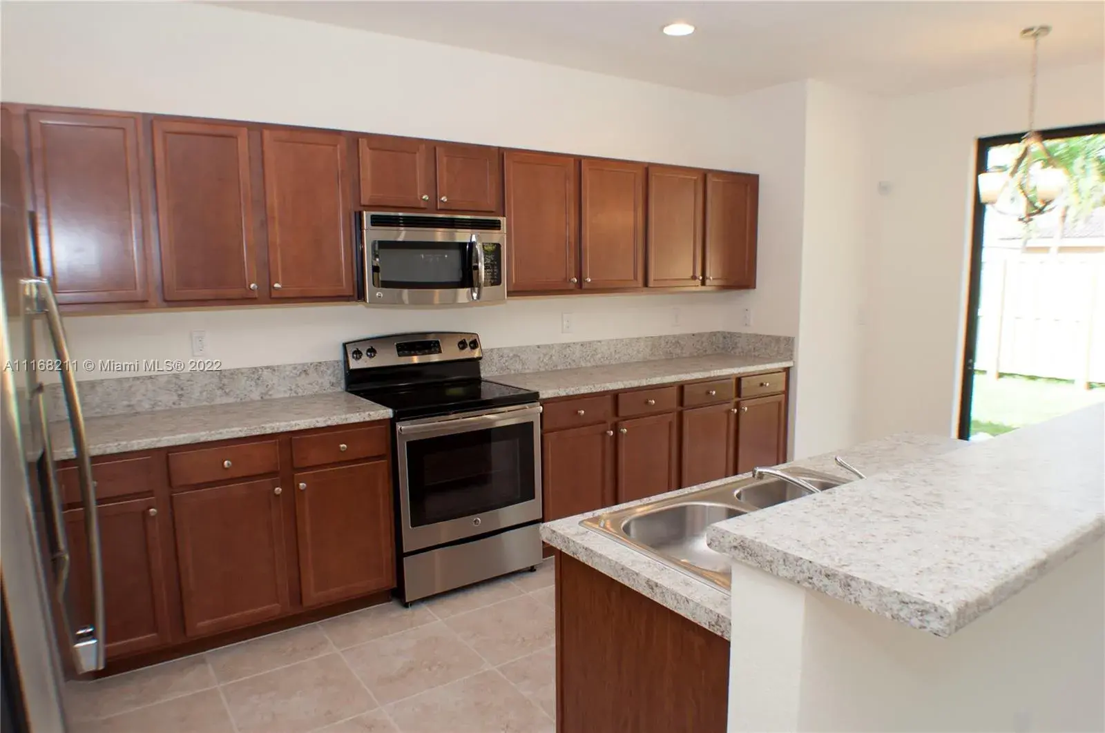 15325 SW 173rd St, Miami FL 33187