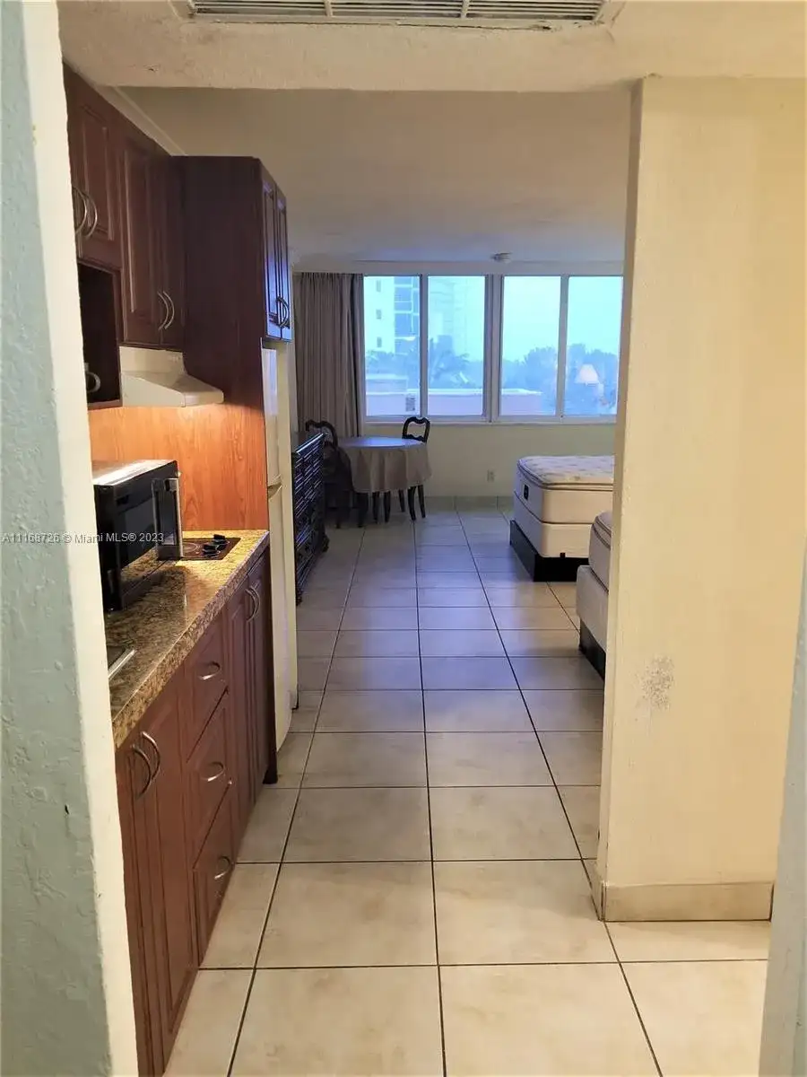 19201 Collins Ave # 303, Sunny Isles Beach FL 33160 photo 2