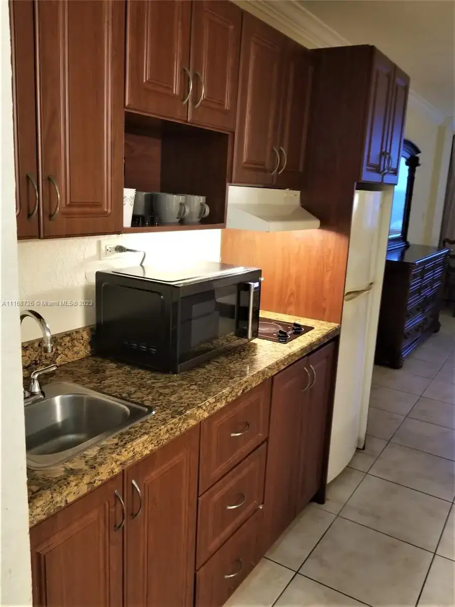 19201 Collins Ave # 303, Sunny Isles Beach FL 33160 photo 3