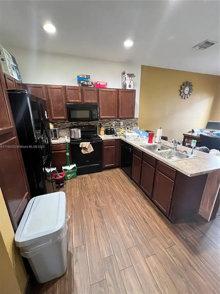 21424 NW 13th Ave # 21424, Miami Gardens FL 33169 photo 2