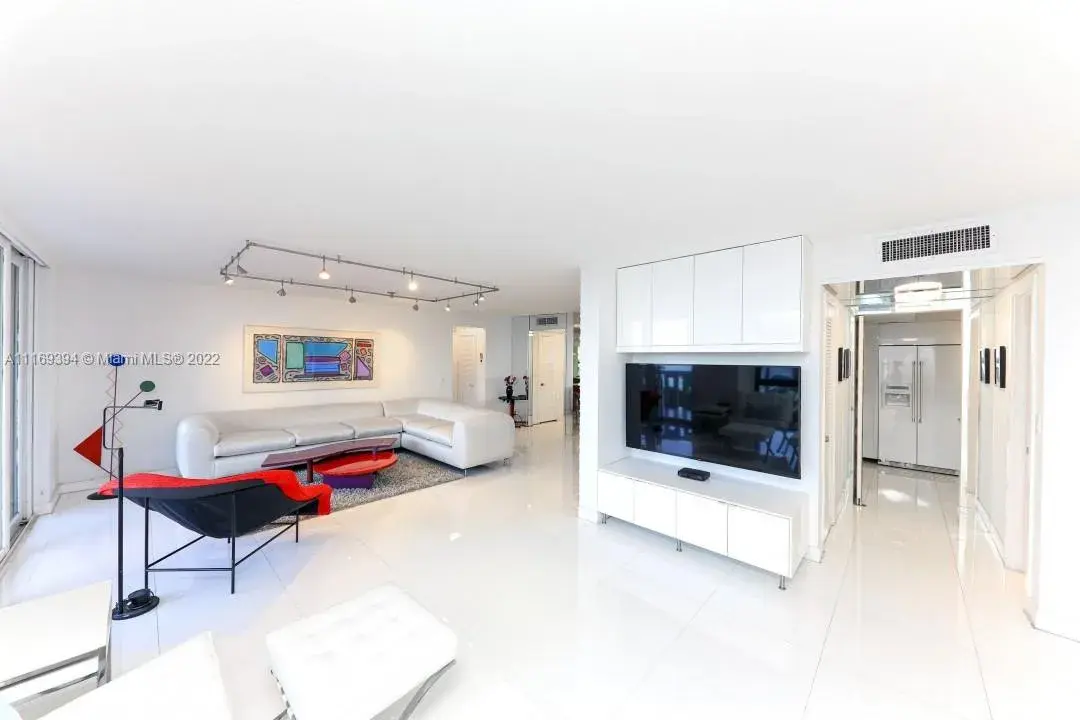 1111 Crandon Blvd # A303, Key Biscayne FL 33149