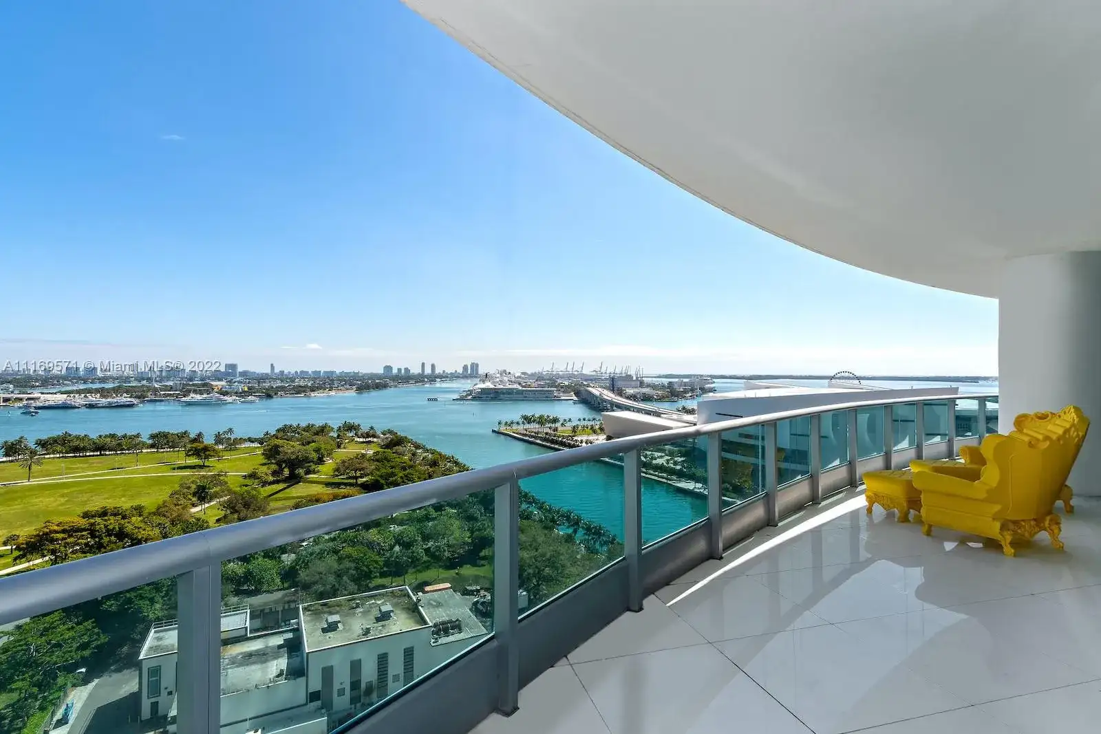 900 Biscayne Blvd # 2006, Miami FL 33132 photo 3
