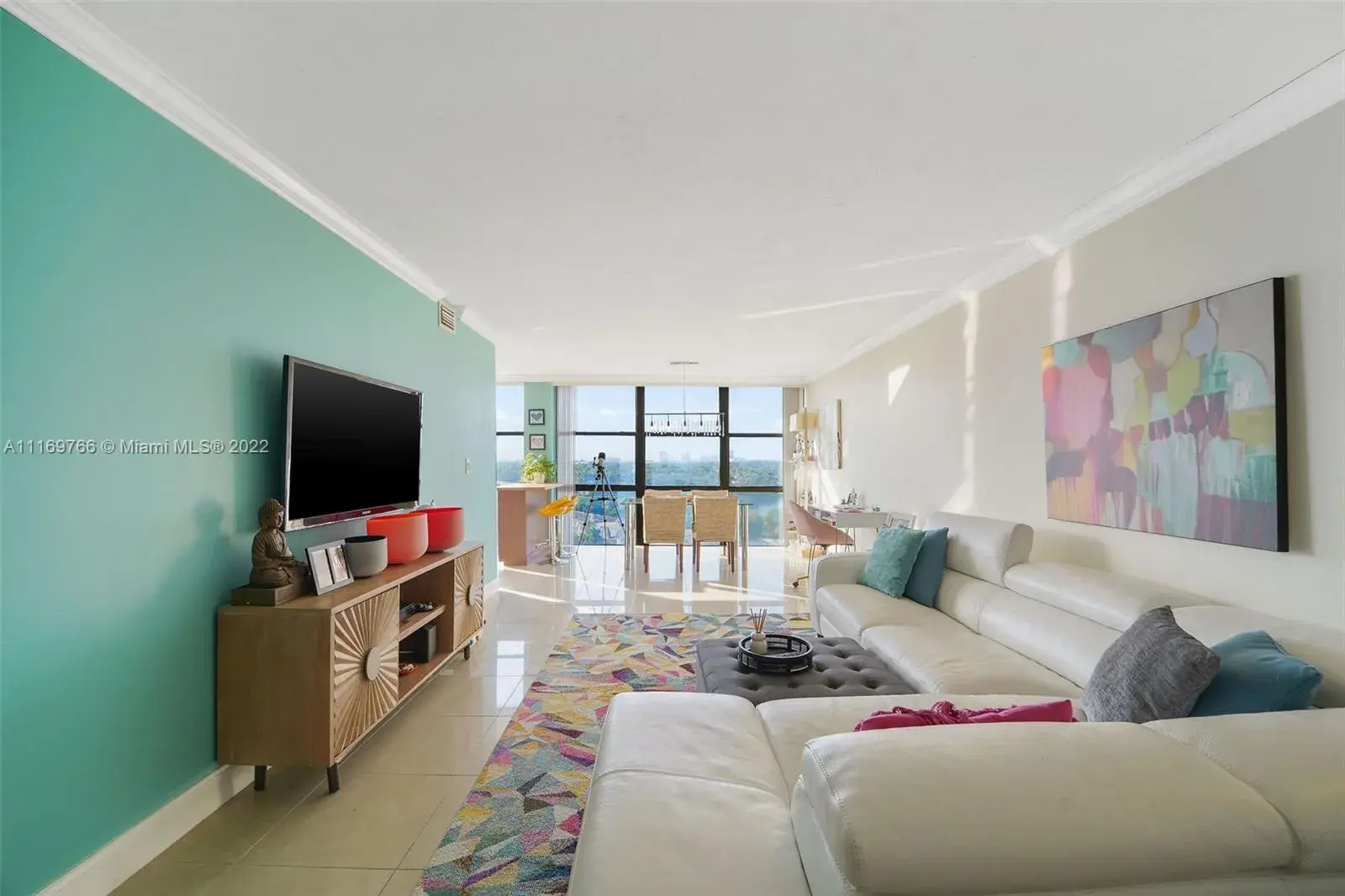 1000 Parkview Dr # 1025, Hallandale Beach FL 33009