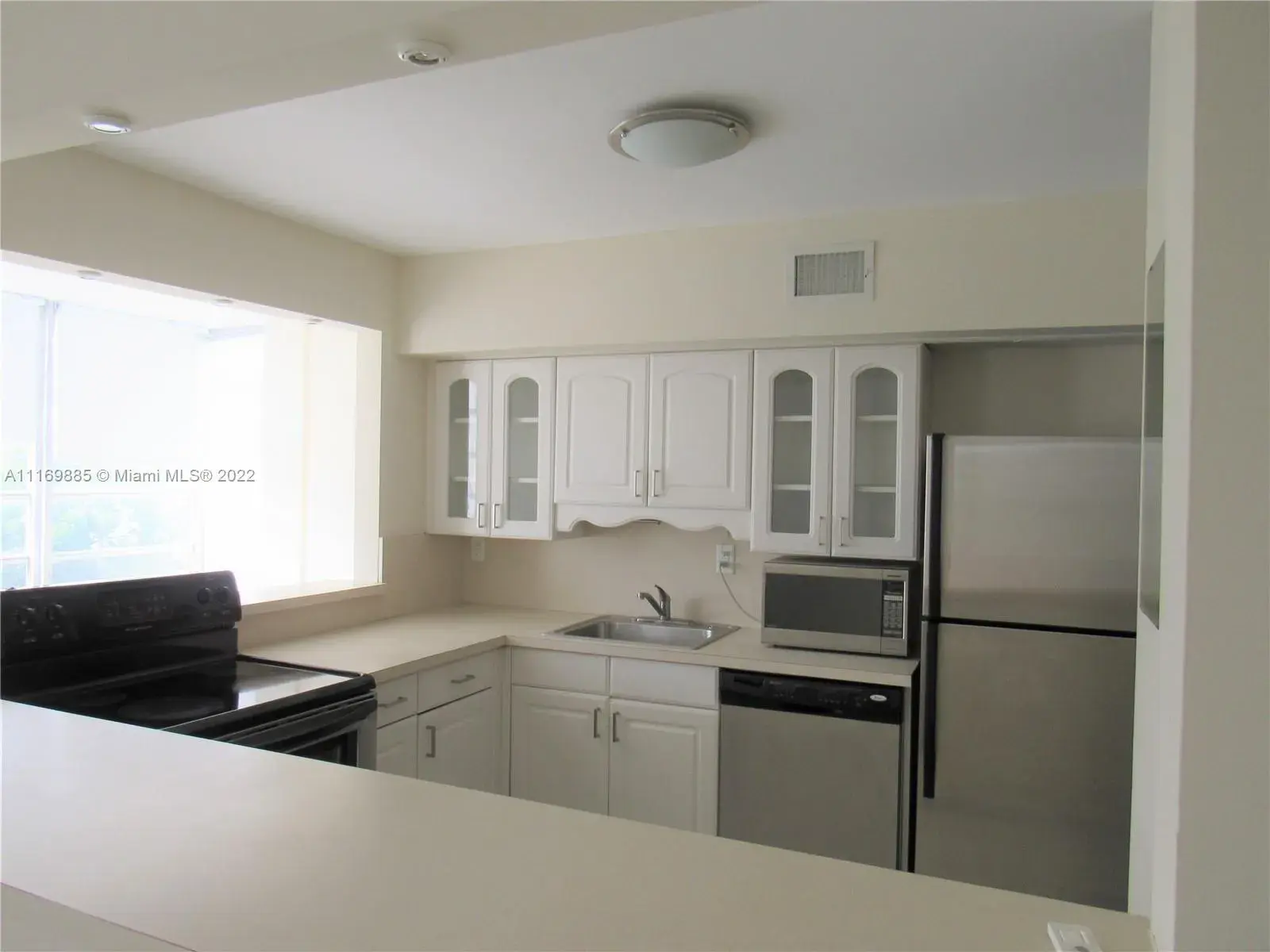 250 180th Dr # 352, Sunny Isles Beach FL 33160