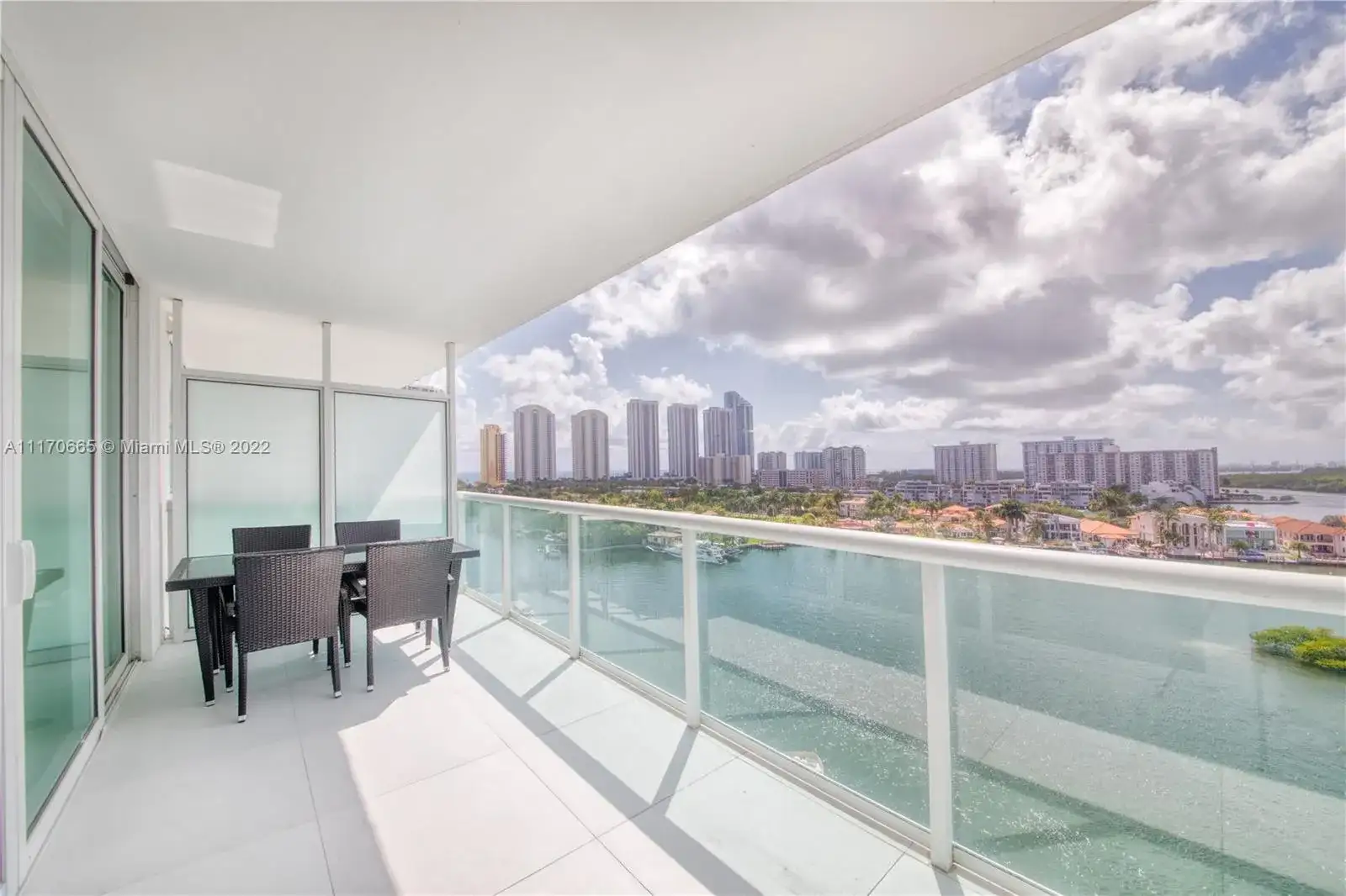 400 Sunny Isles Blvd # 1005, Sunny Isles Beach FL 33160 photo 2