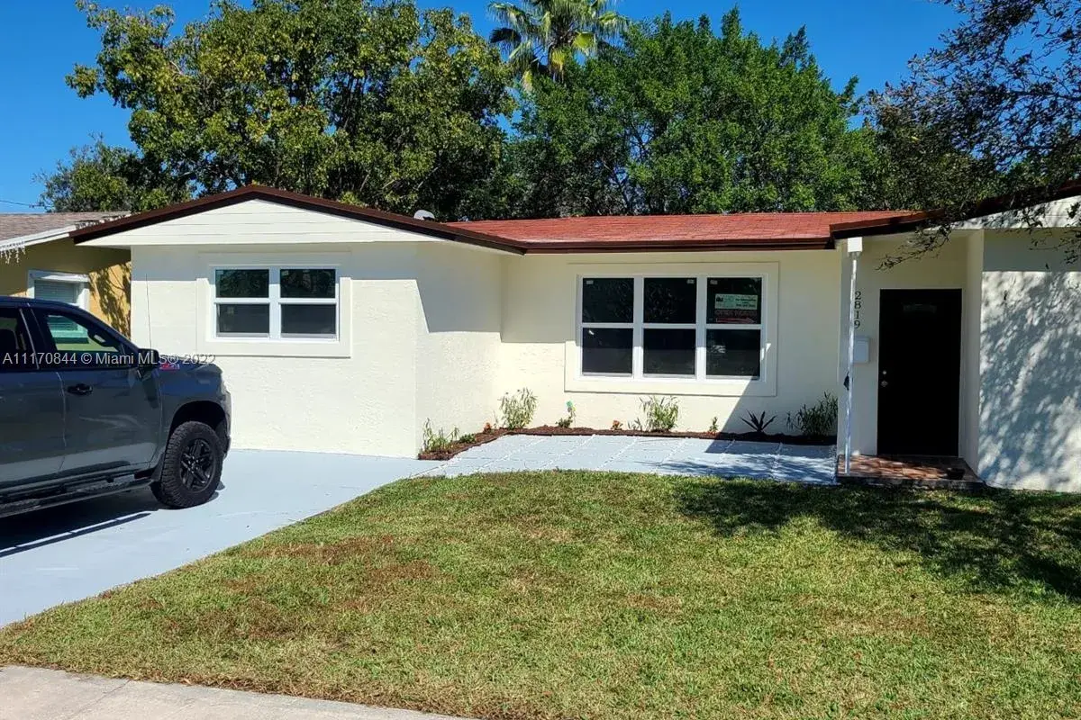 2819 Cleveland St, Hollywood FL 33020