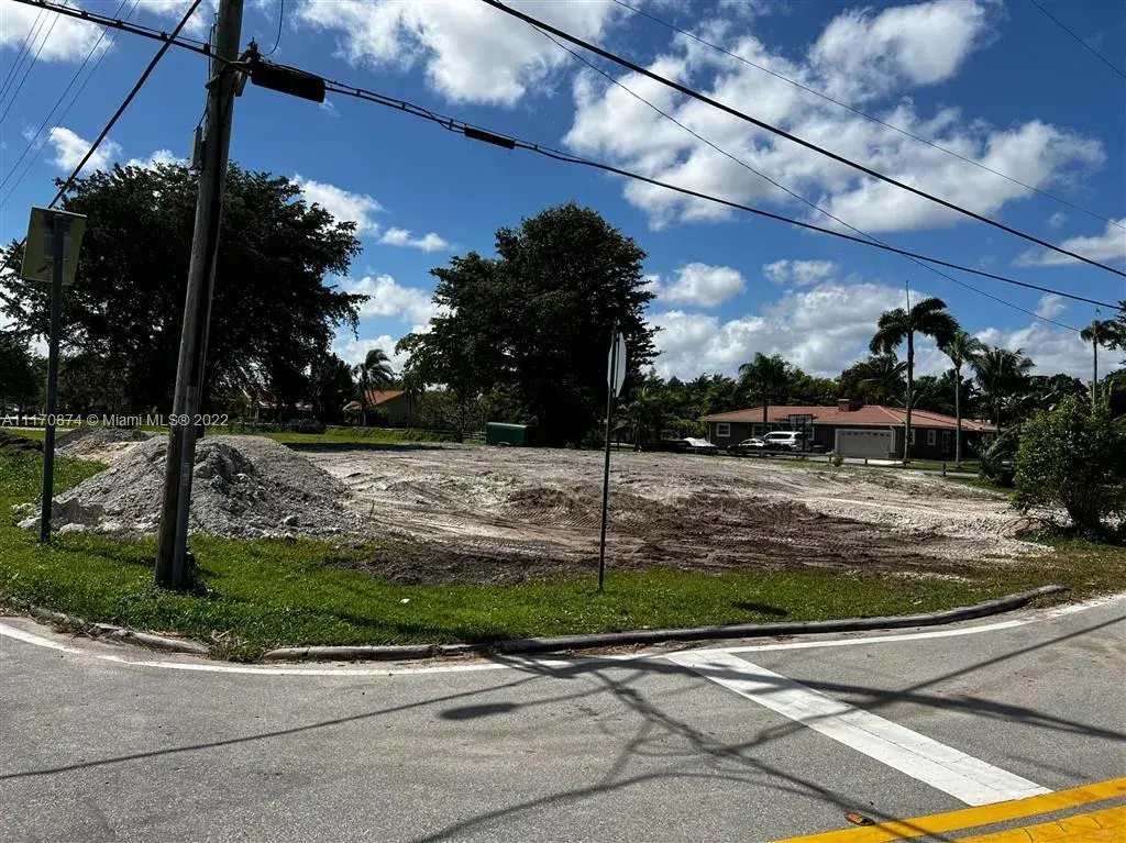 11800 NW 8th St, Plantation FL 33325