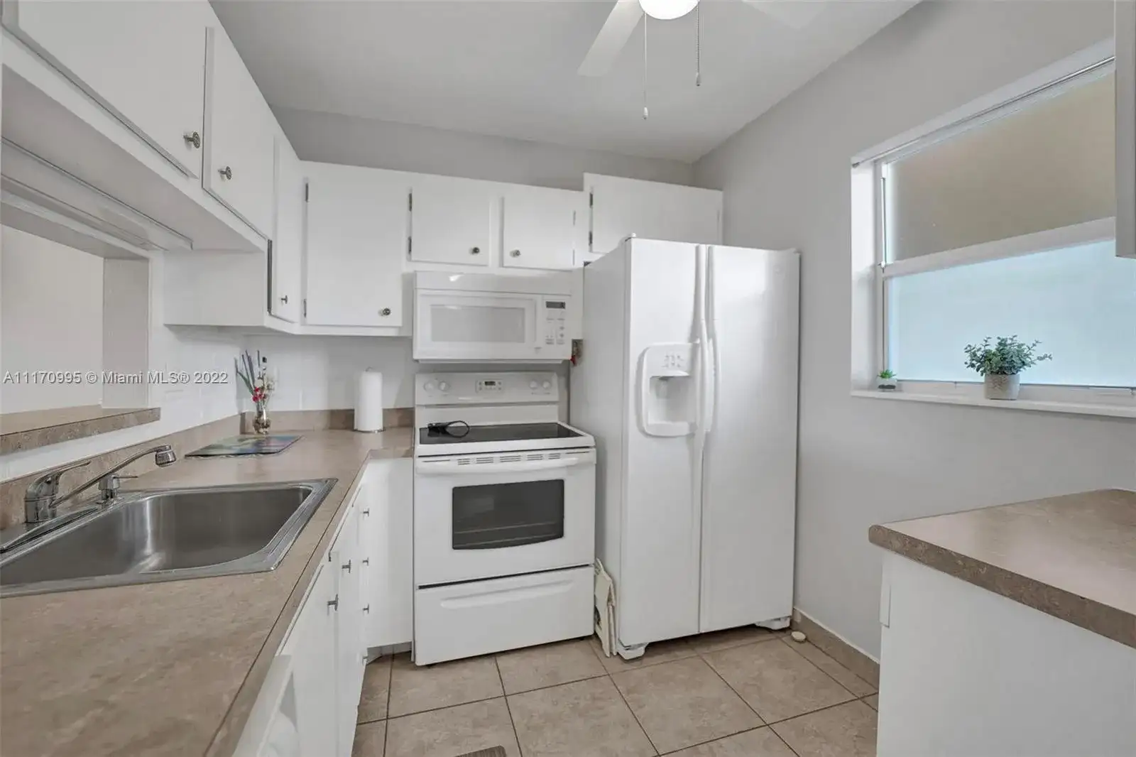 3506 NW 49th Ave # 508, Lauderdale Lakes FL 33319 photo 3