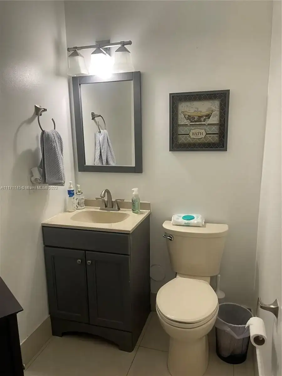5137 NW 116th Ct, Doral FL 33178 photo 5