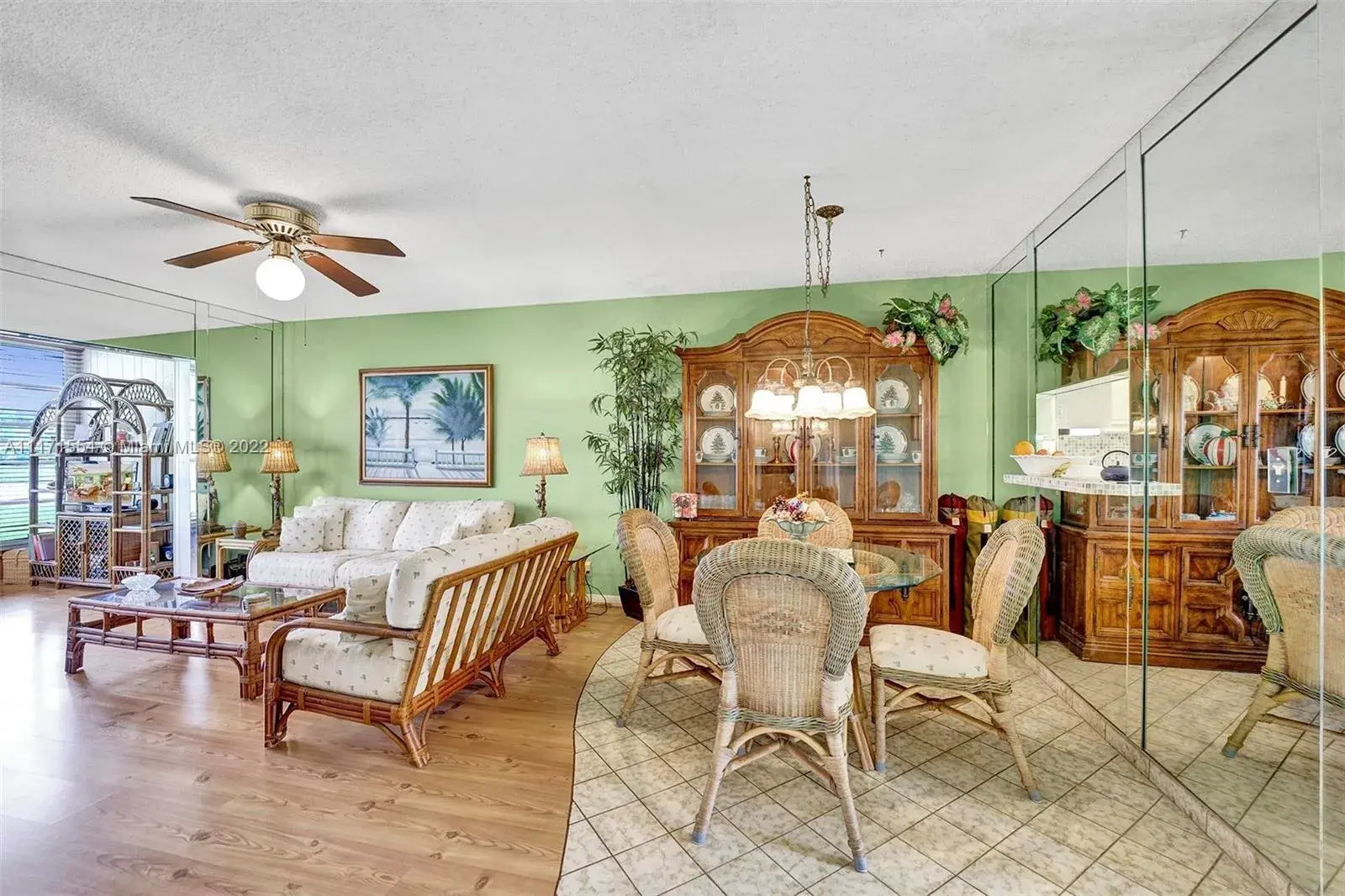 4800 NW 35th St # 403, Lauderdale Lakes FL 33319