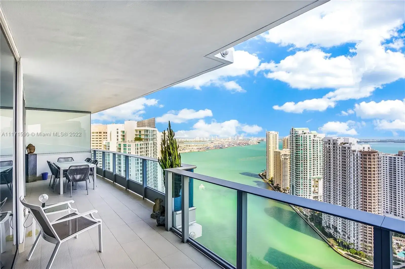 200 Biscayne Boulevard Way # 4307, Miami FL 33131 photo 4