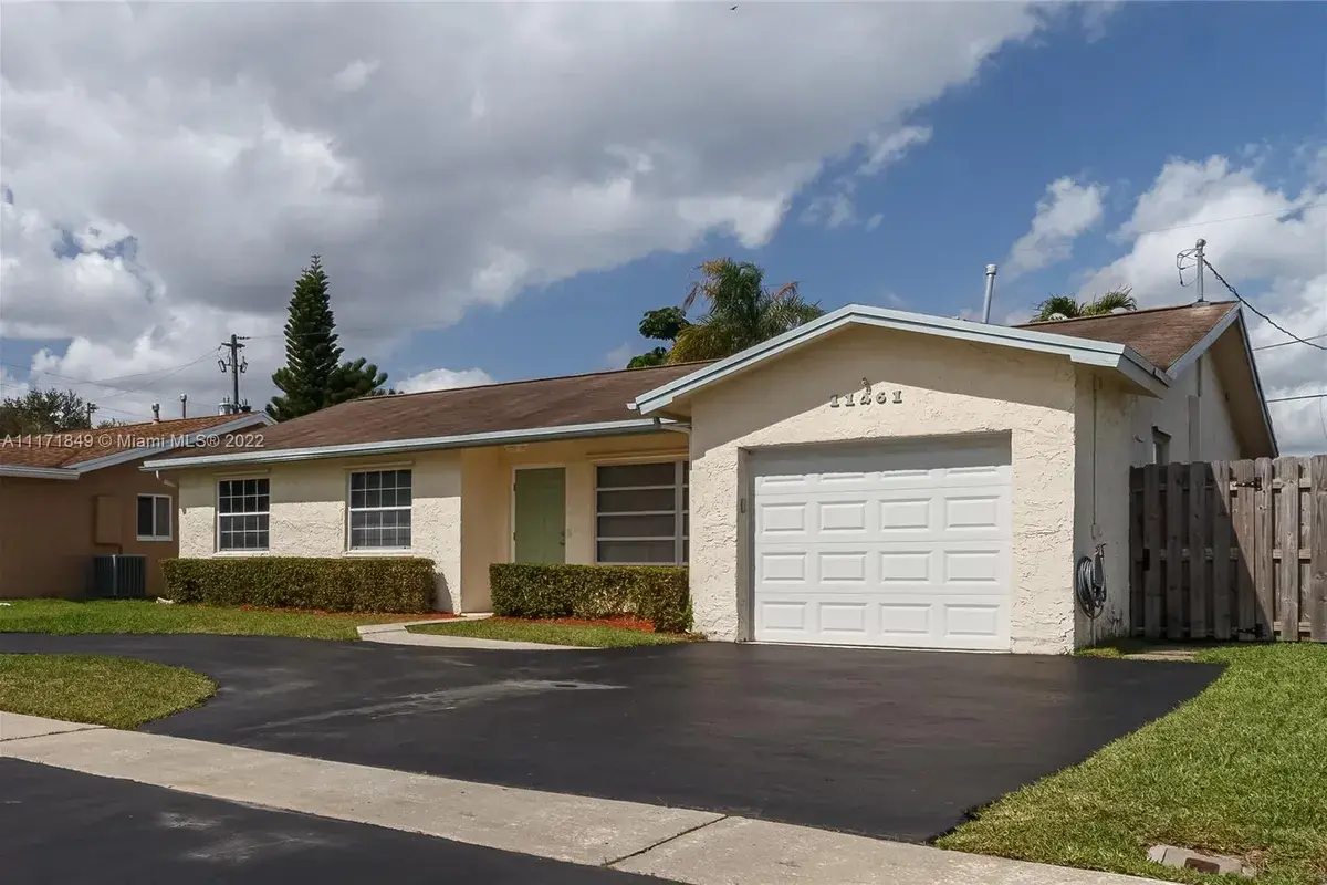 11461 NW 45th Pl, Sunrise FL 33323