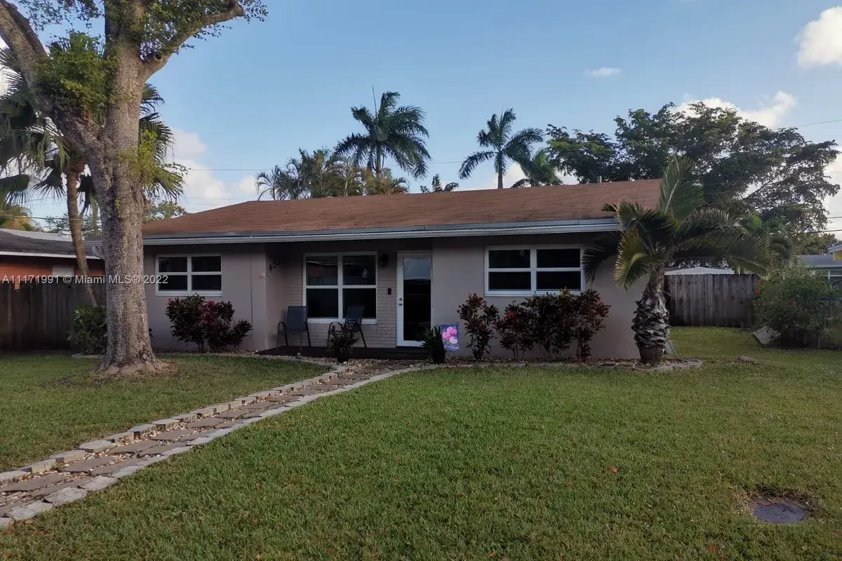4330 SW 34th Ln, Dania Beach FL 33312