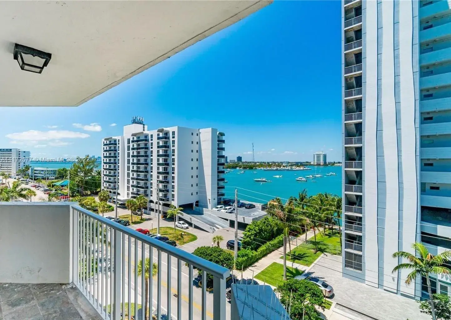 7933 West Dr # 715, North Bay Village FL 33141