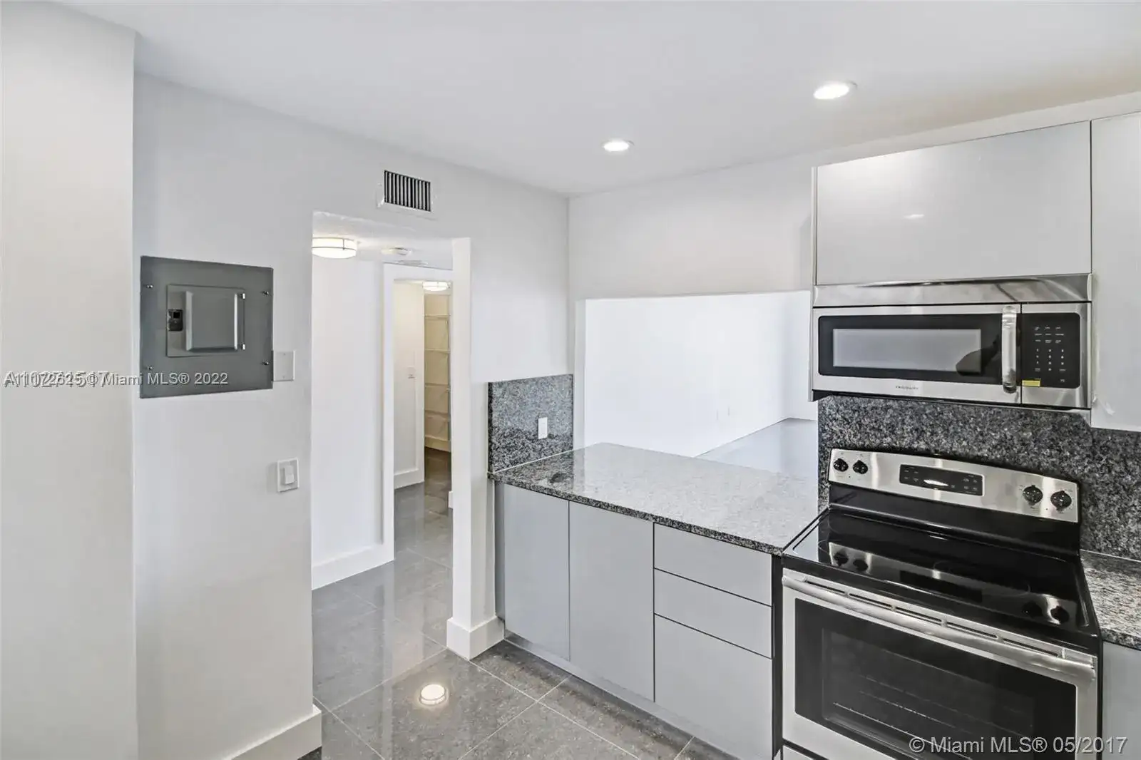 2801 NE 183rd St # 2208W, Aventura FL 33160 photo 5