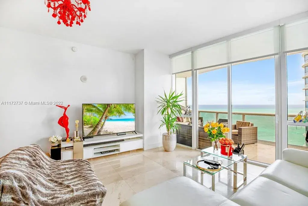 15811 Collins Ave # 2807, Sunny Isles Beach FL 33160