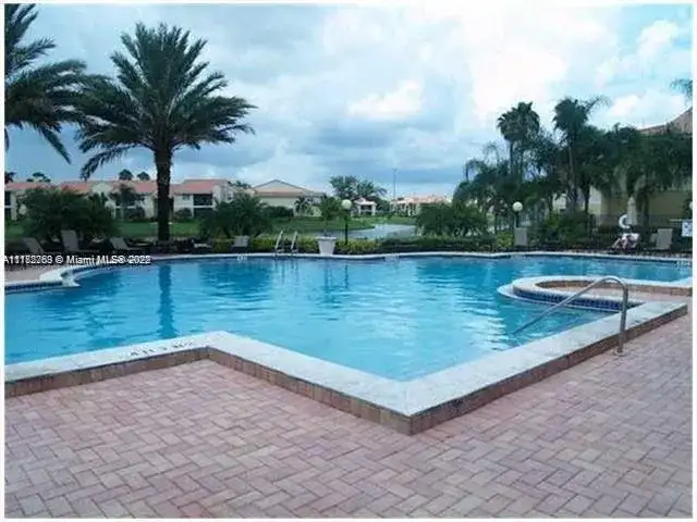 1237 SW 46th Ave # 816, Pompano Beach FL 33069 photo 4