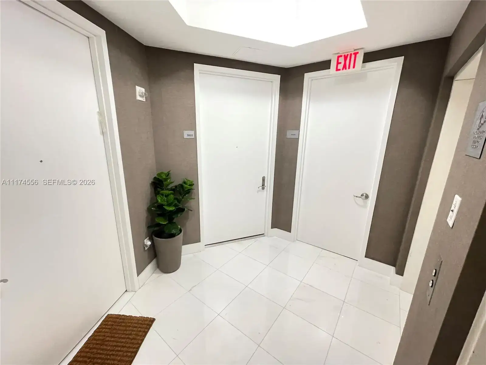 15901 Collins Ave # 3005, Sunny Isles Beach FL 33160 photo 2