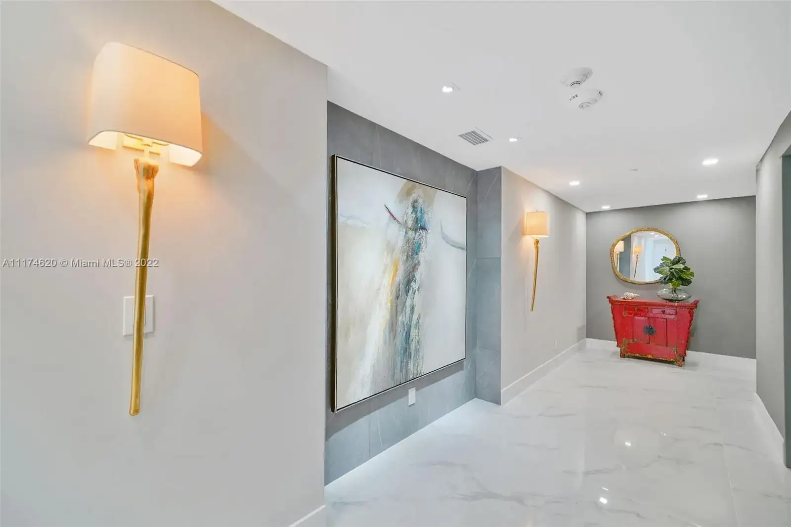 300 S Pointe Dr # 4306, Miami Beach FL 33139 photo 4