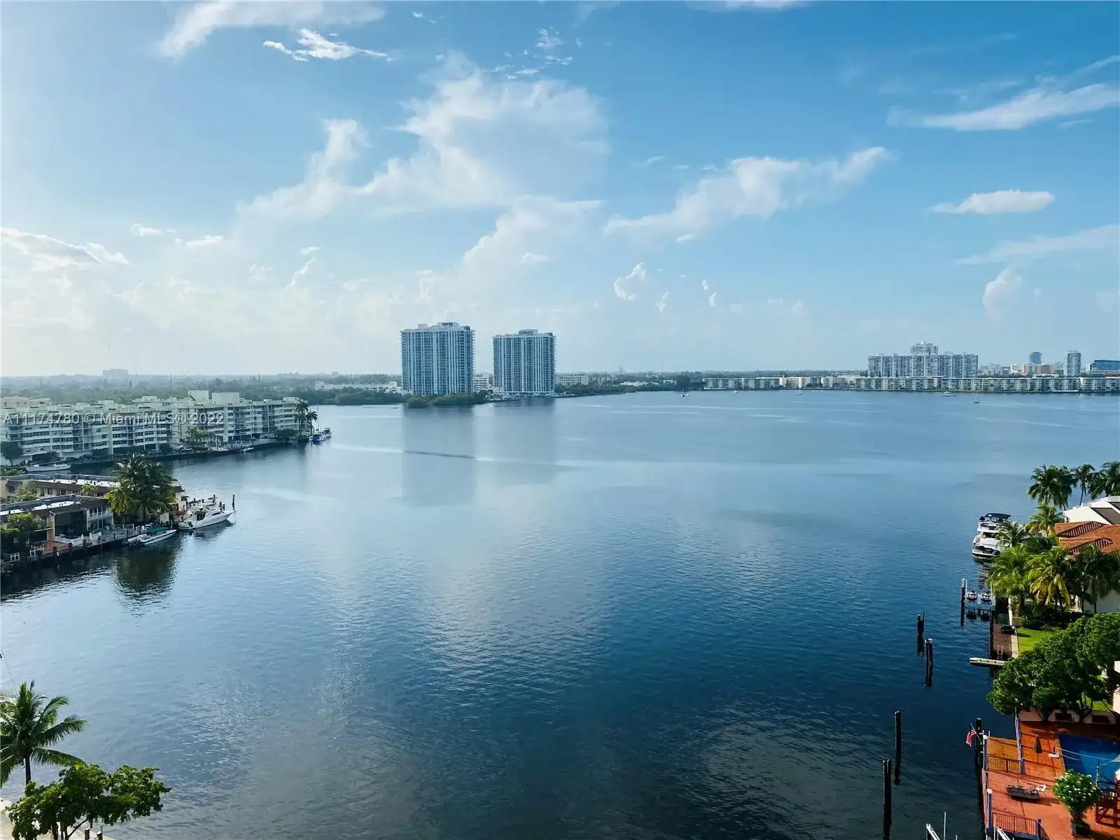 2841 NE 163rd St # 803, North Miami Beach FL 33160 photo 2