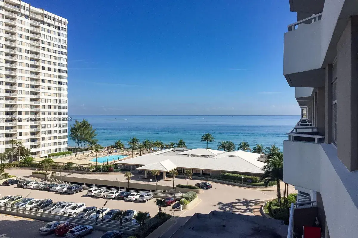 1980 S Ocean Dr # 7M, Hallandale Beach FL 33009