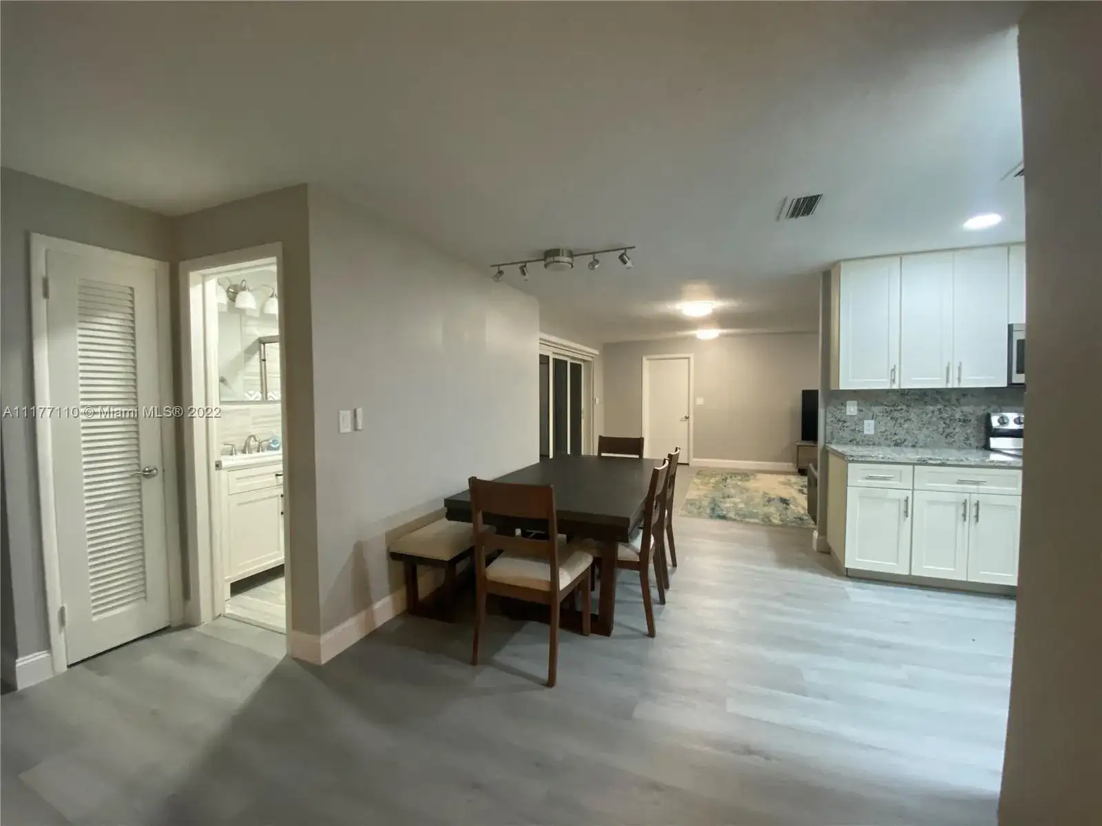 5960 SW 14th St, Plantation FL 33317 photo 4