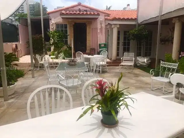 1239 Alton Rd, Miami Beach FL 33139 photo 5