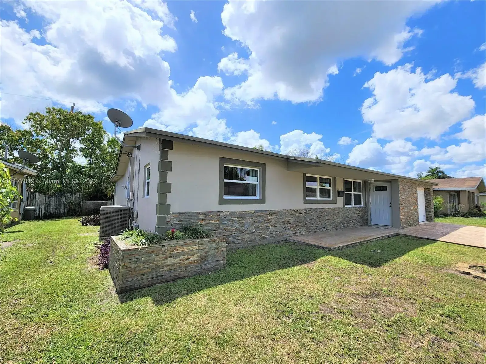 5840 NW 16th St, Sunrise FL 33313 photo 4