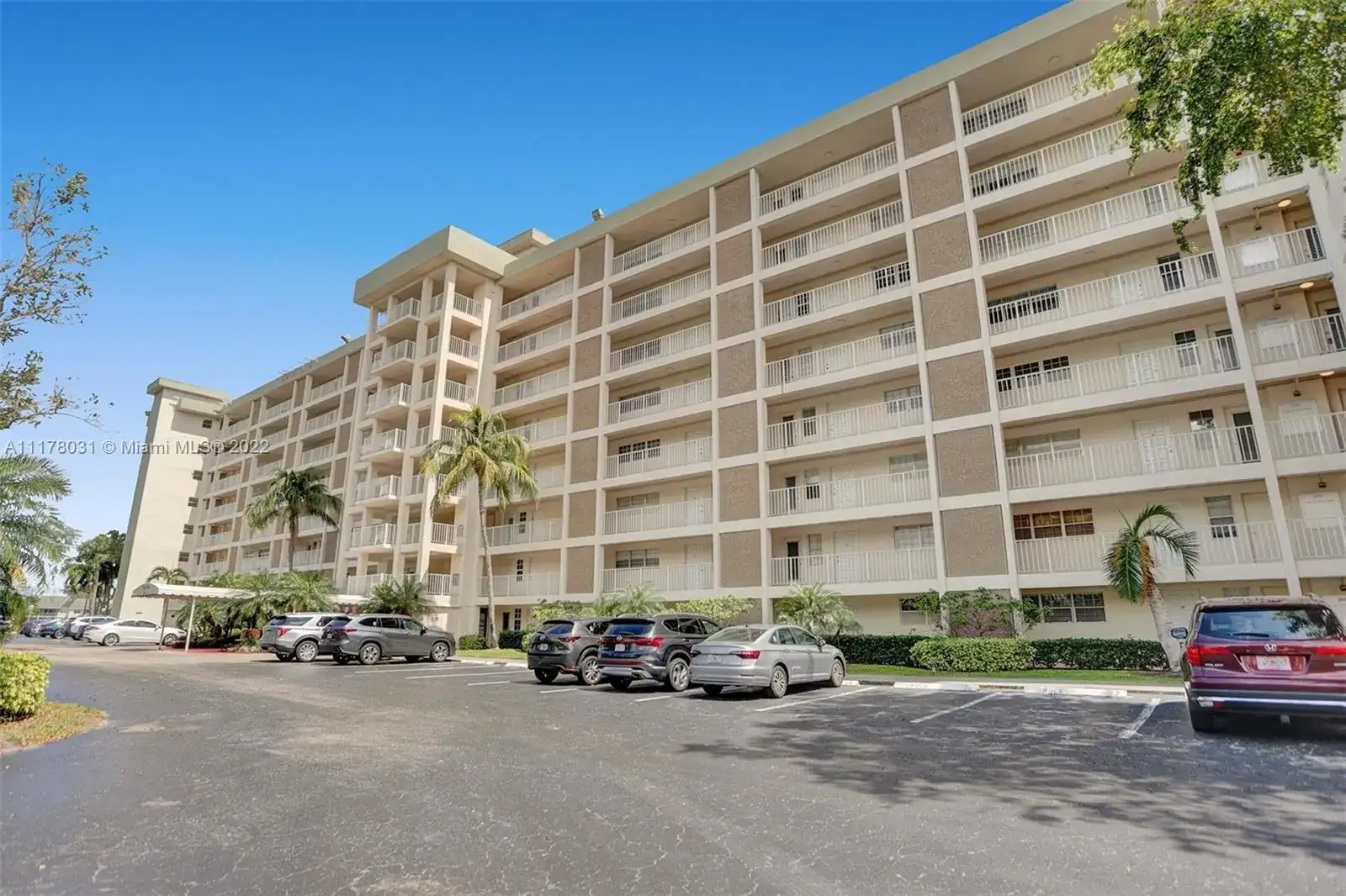 3091 N Course Dr # 702, Pompano Beach FL 33069 photo 2
