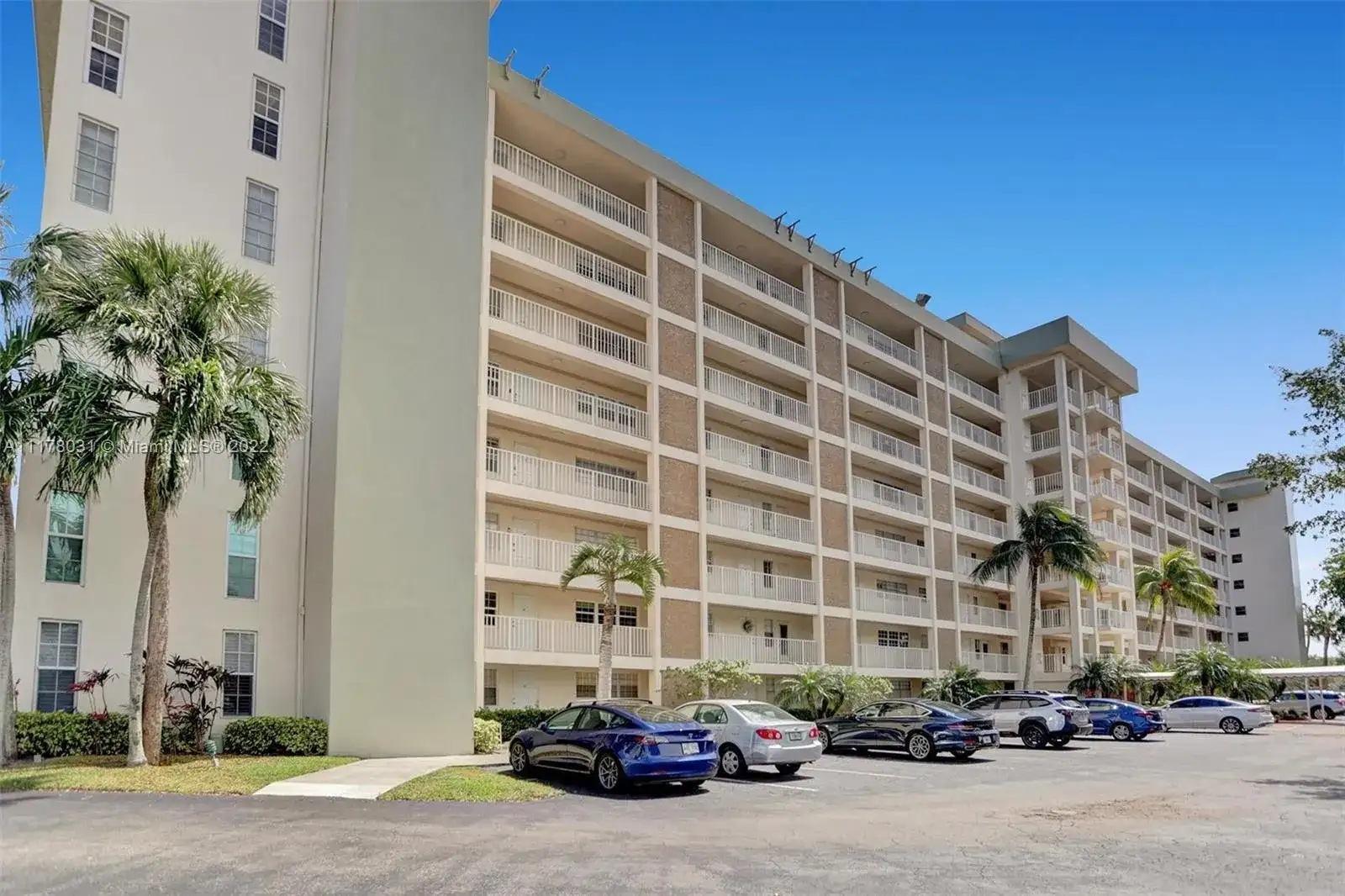 3091 N Course Dr # 702, Pompano Beach FL 33069 photo 4