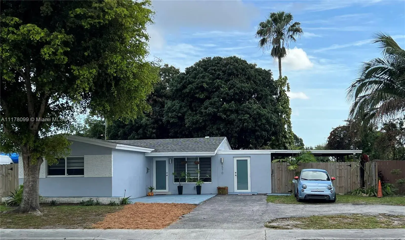 6570 Sheridan St, Hollywood FL 33024