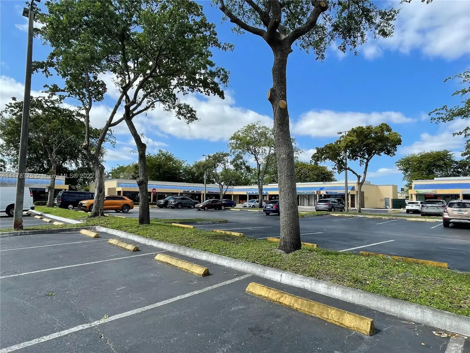 Commercial Sale for sale at 8900 Taft St, Pembroke Pines FL 33024