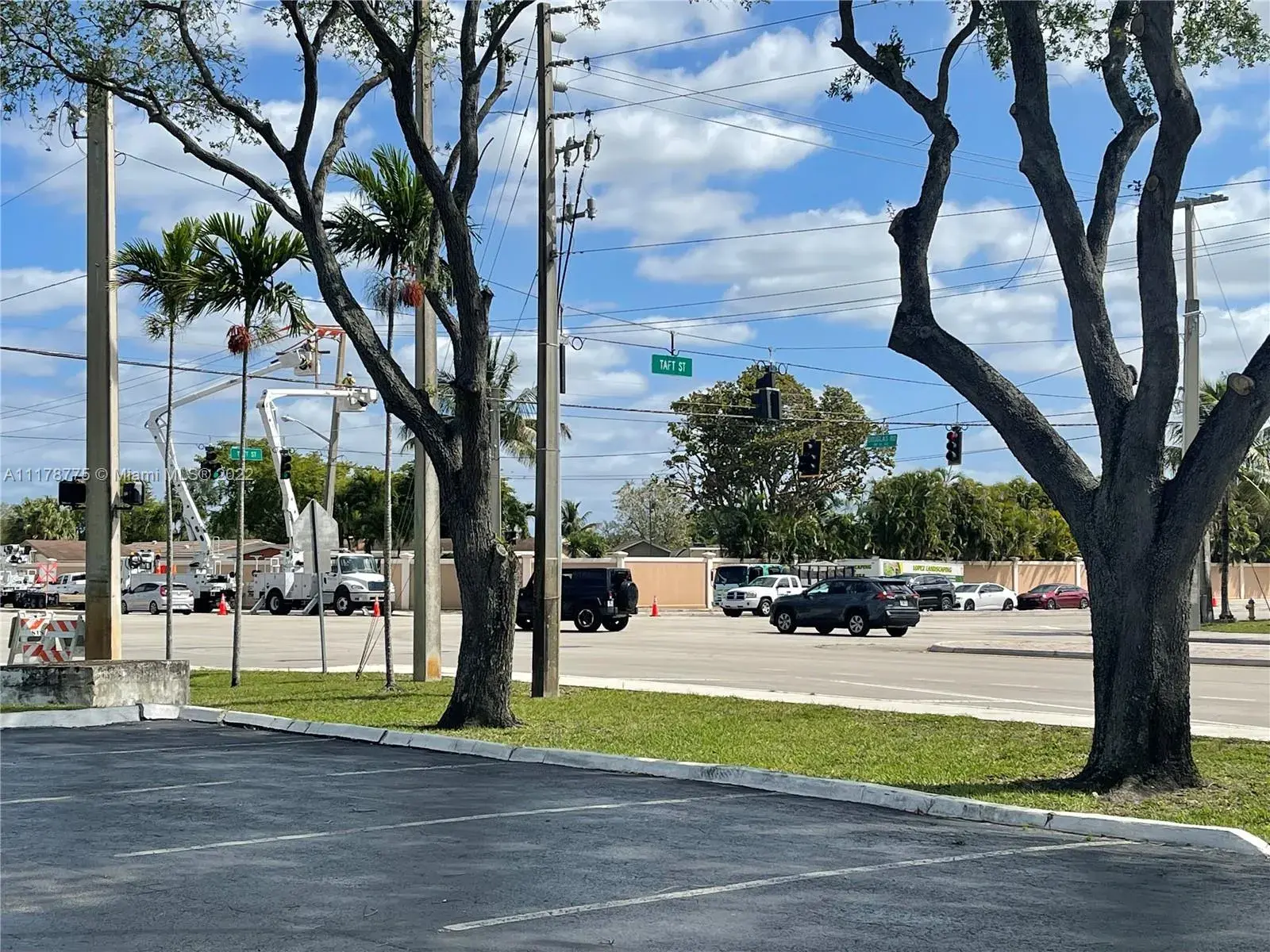 8900 Taft St, Pembroke Pines FL 33024