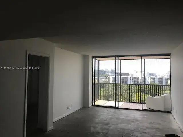 20301 W Country Club Dr # 930, Aventura FL 33180 photo 5