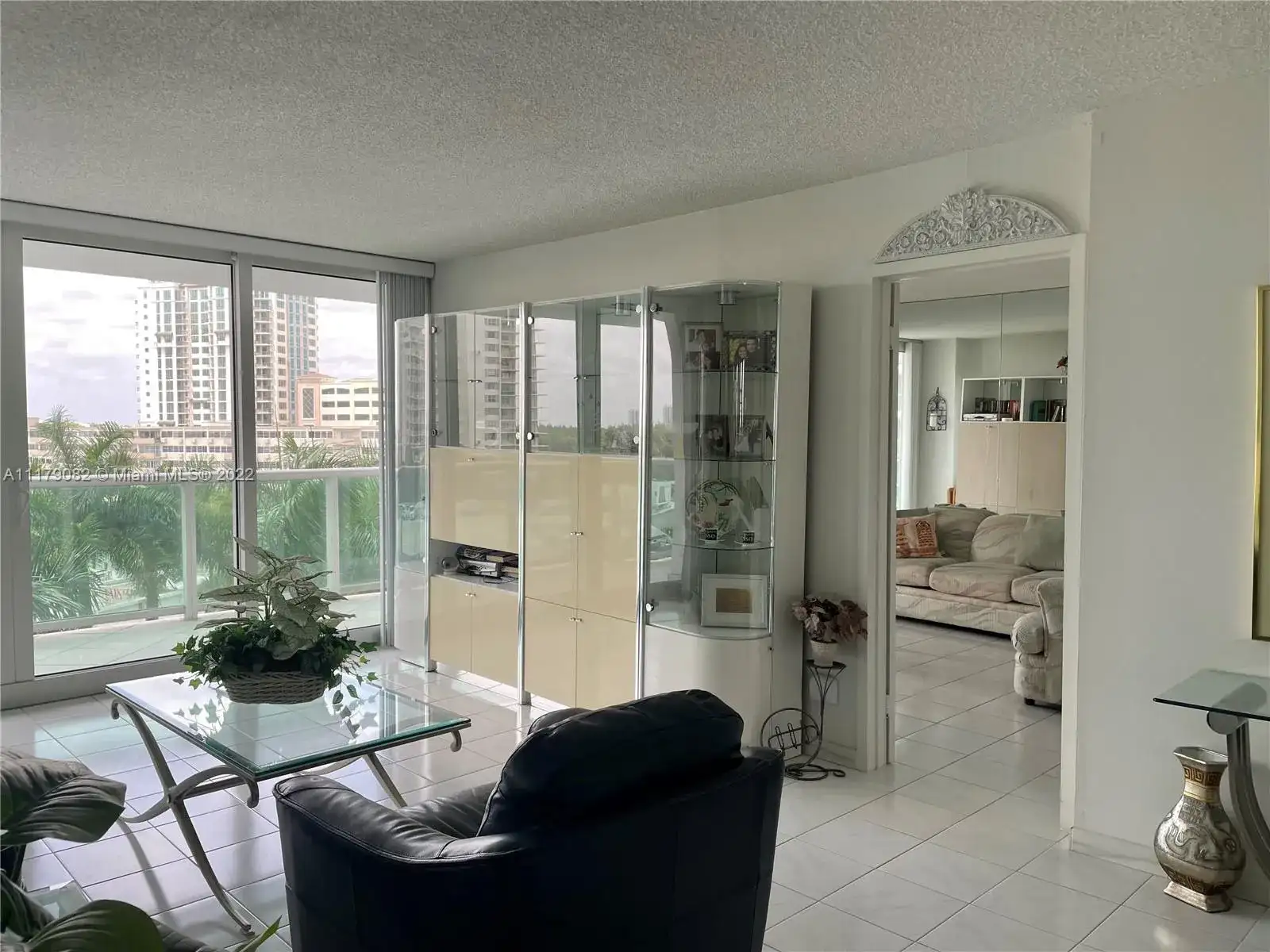 100 Bayview Dr # 503, Sunny Isles Beach FL 33160 photo 2