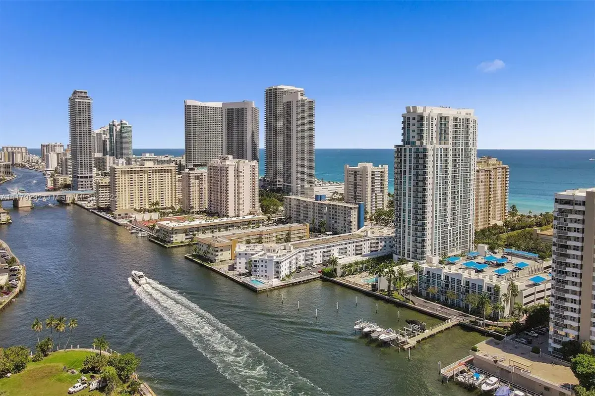 1945 S Ocean Dr # 1405, Hallandale Beach FL 33009