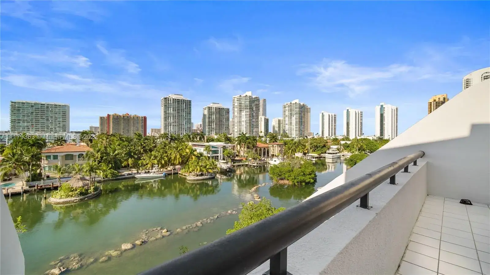355 Poinciana Dr # 1130, Sunny Isles Beach FL 33160