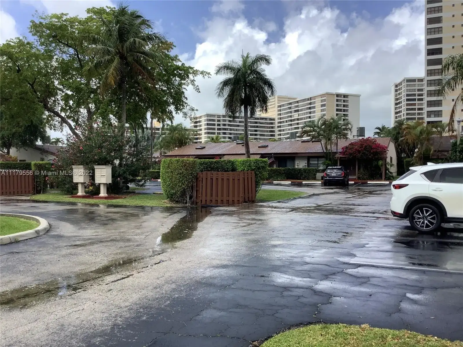 2679 S Parkview Dr # 2679, Hallandale Beach FL 33009 photo 3