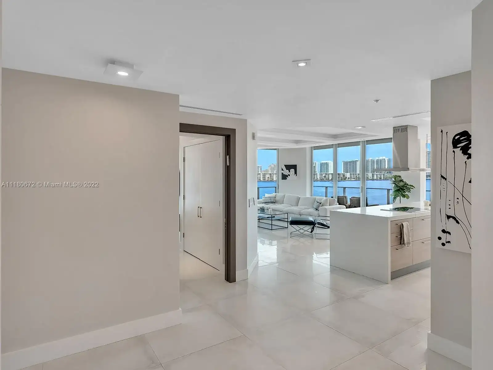17111 Biscayne Blvd # 309, North Miami Beach FL 33160 photo 5