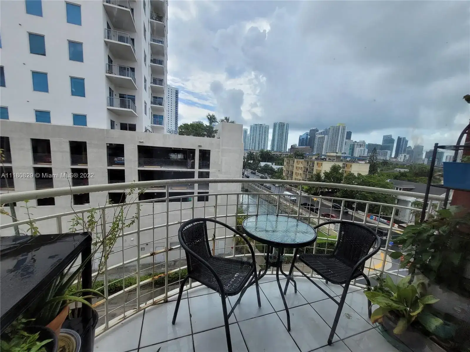501 SW 1st St # 607, Miami FL 33130 photo 4