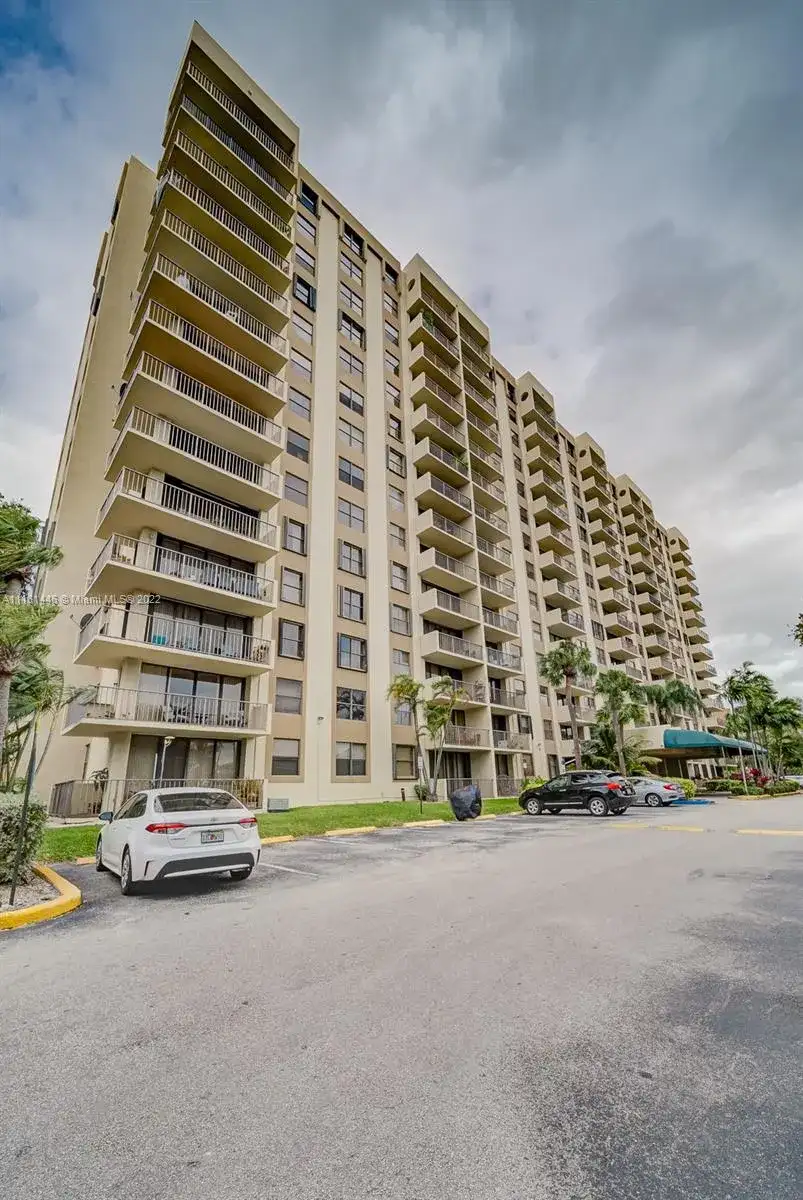 1470 NE 123rd St # A708, North Miami FL 33161 photo 4