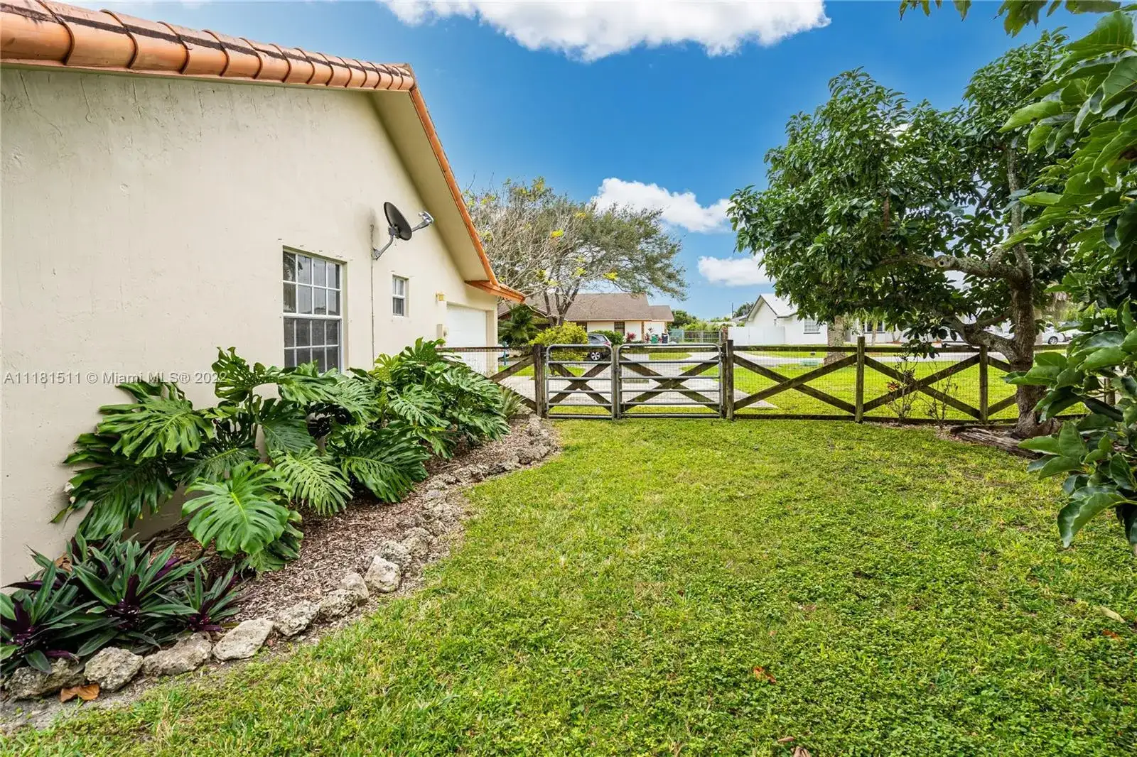 18781 SW 294th Ter, Homestead FL 33030 photo 5