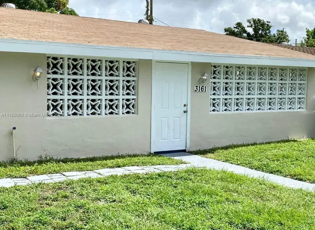 3161 NW 4th St, Lauderhill FL 33311 photo 2