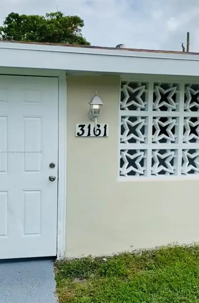 3161 NW 4th St, Lauderhill FL 33311 photo 3