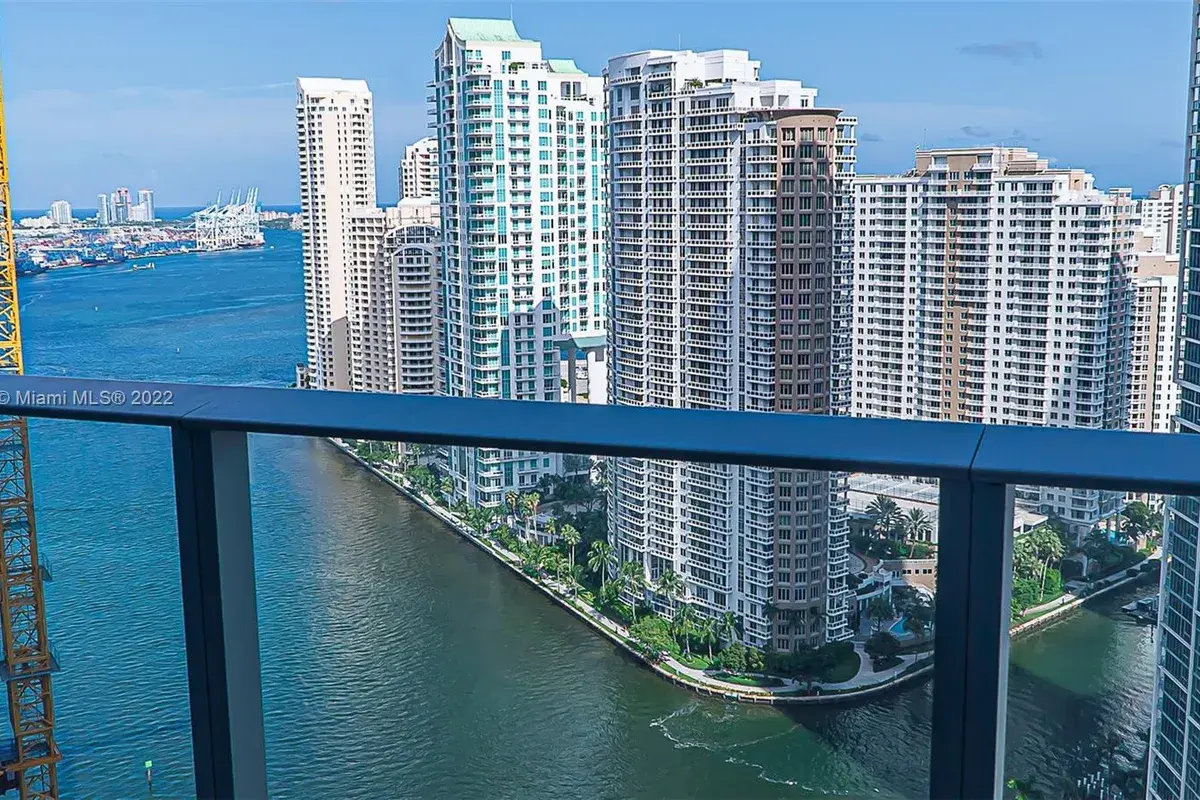 200 Biscayne Boulevard Way # 3207, Miami FL 33131